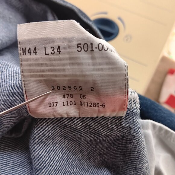 44x34 Tag Vintage Mens Levi's 501 Jeans 42x32 90's Buttonfly Perfect Fade Denim - Picture 8 of 8